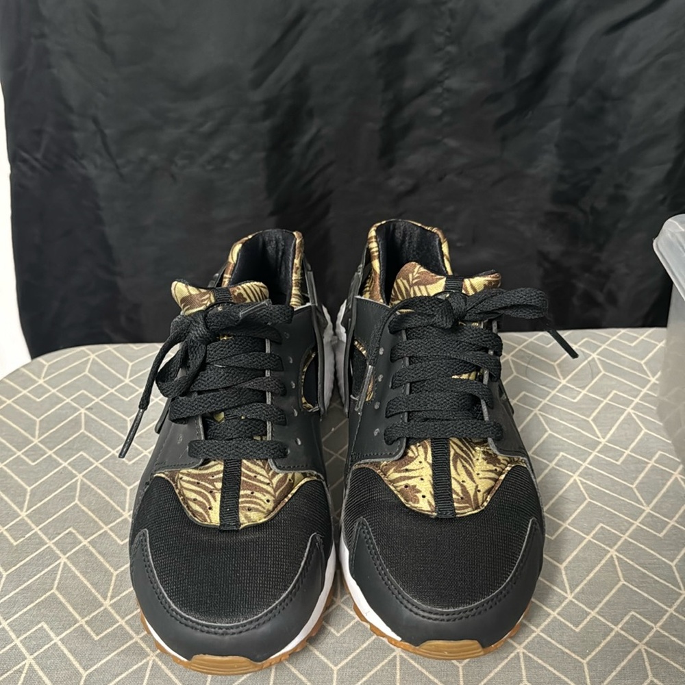 GS NIKE AIR HUARACHES